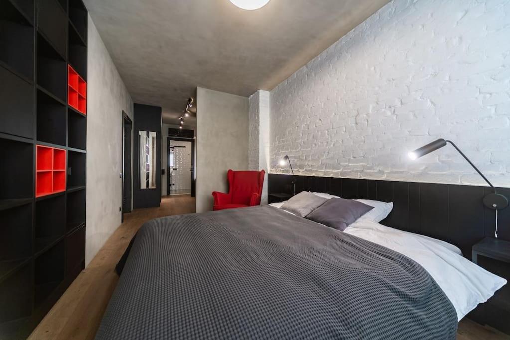 3 Storey Apartment With A Character And A Terrace 리가 외부 사진